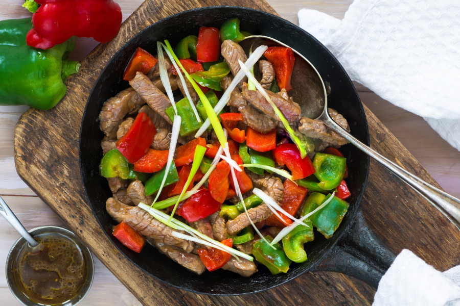 Pepper Steak Stir Fry - สูตรอาหารจากบริทิช็อป ประเทศไทย