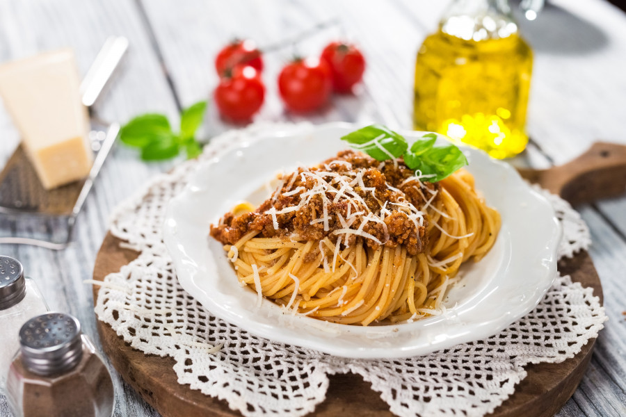 Spaghetti Bolognese - Recipes from BritiShop, Thailand