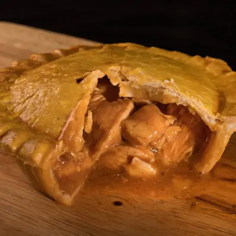 London Pie - Chicken Panaeng Curry Pie