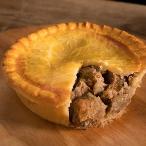 London Pie - Steak Pepper Pie