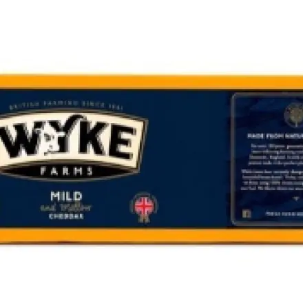 WYKE FARMS Mild Cheddar (Approx size 2.2-2.5kg)