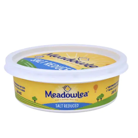 MeadowLea Salt Reduced Spread (250g) 181 THB