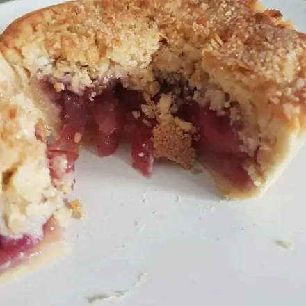 Strawberry Crumble F3