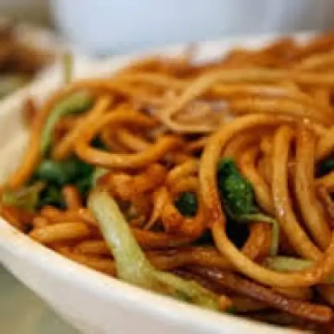 Chicken Chow Mein - British Style Chinese To Go