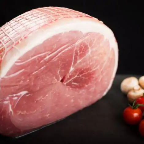 Large Whole Gammon Skin off (4-5kg per piece, 310 B per kg)