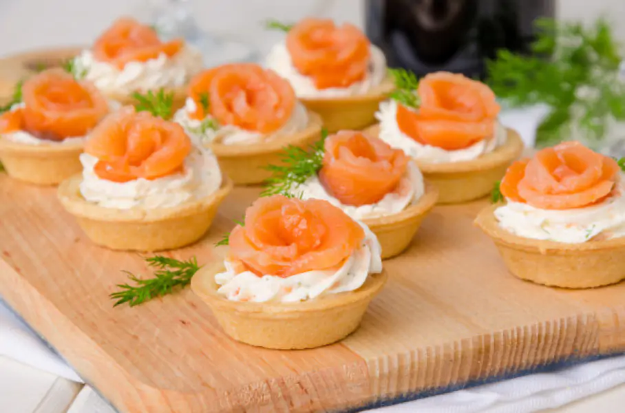 Smoked salmon, avocado and herb tarts