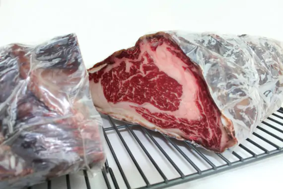 UMAi Dry Bags for dry aging